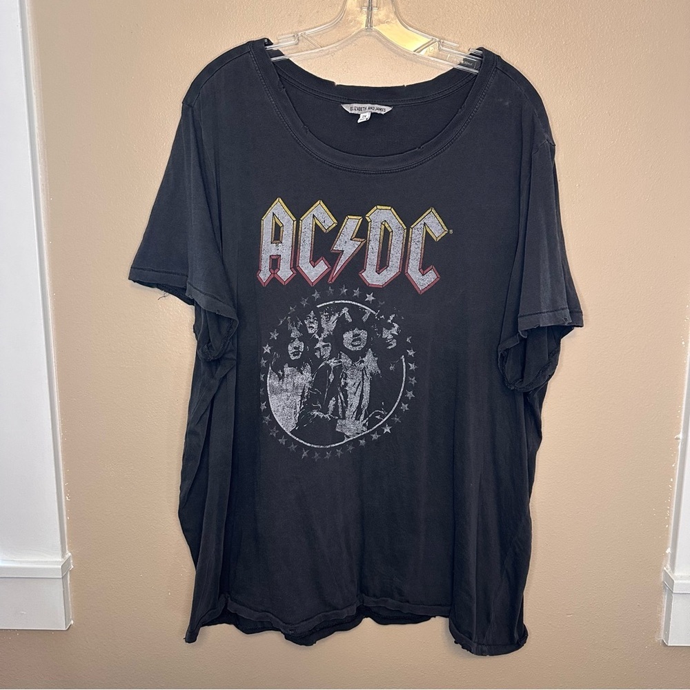 Elizabeth and James AC/DC Concert Gray Top Size 2X